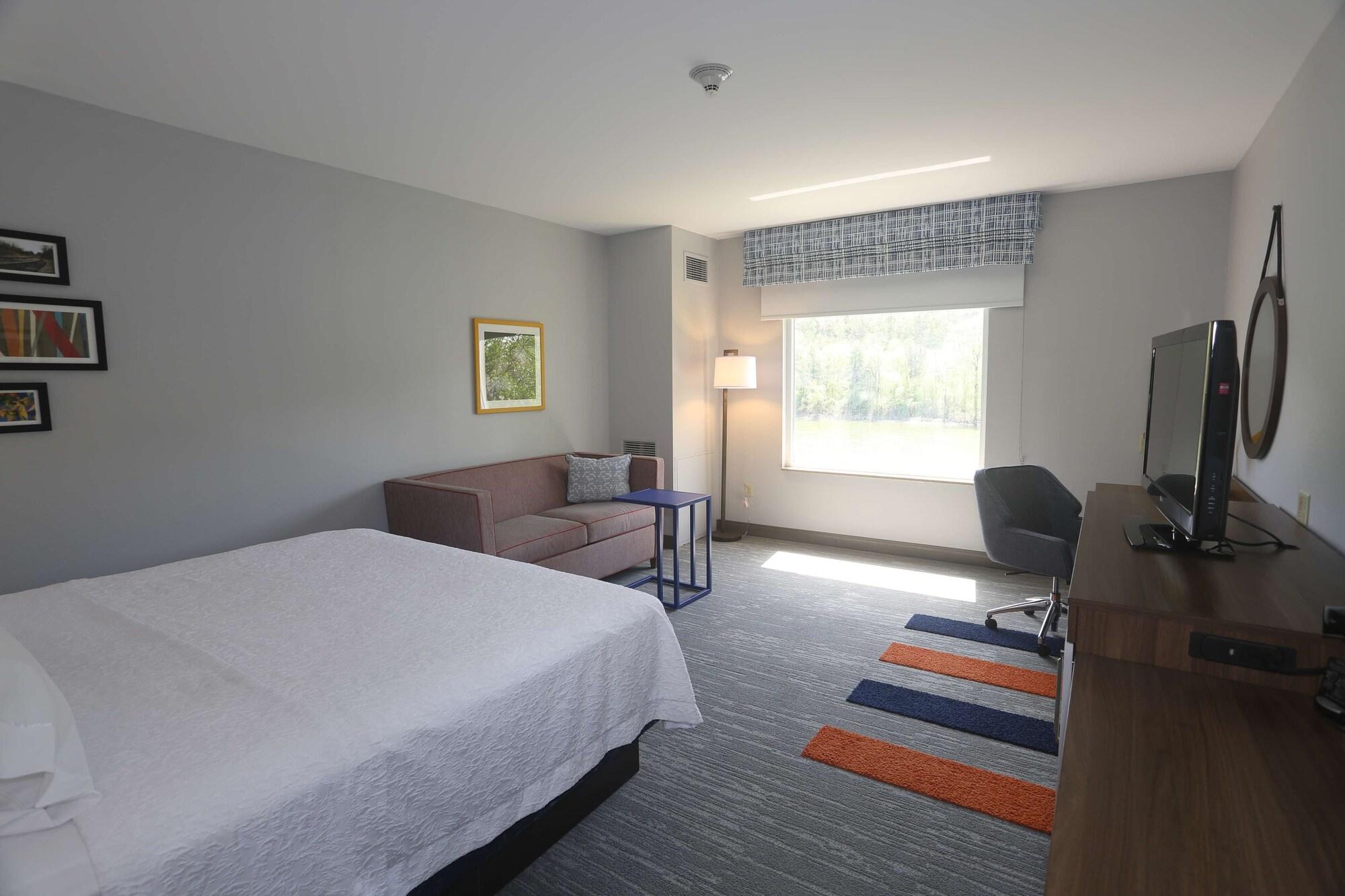 Hampton Inn Owego Екстер'єр фото